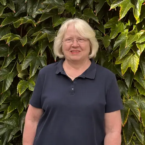 Janette Schmidt, Botenlieferantin und pharmazeutisch-technische Assistentin der Bären-Apotheke